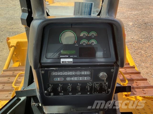 Komatsu D85EX-15 履帶推土機