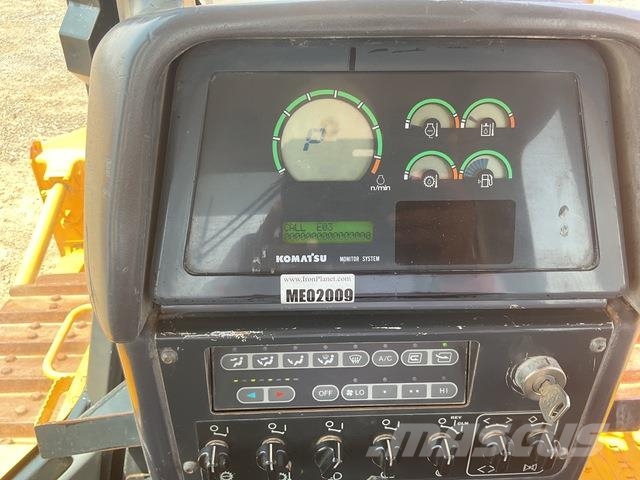 Komatsu D85EX-15 履帶推土機