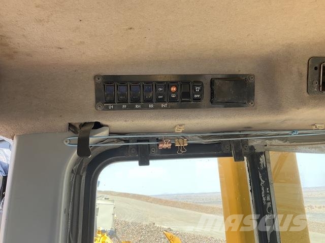 Komatsu D85EX-15 履帶推土機