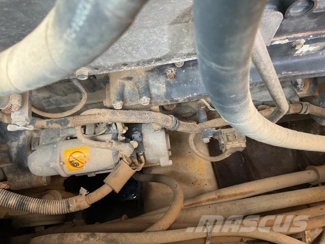 Komatsu D85EX-15 履帶推土機