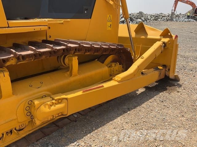 Komatsu D85EX-15 履帶推土機