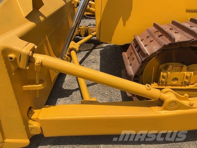 Komatsu D85EX-15 履帶推土機