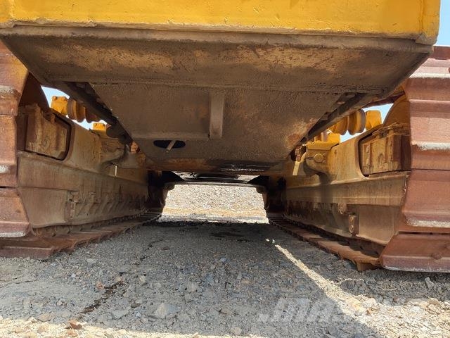 Komatsu D85EX-15 履帶推土機