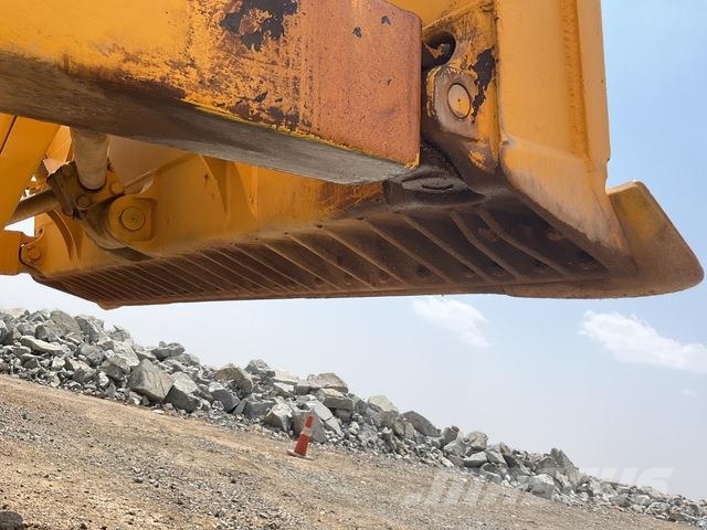 Komatsu D85EX-15 履帶推土機