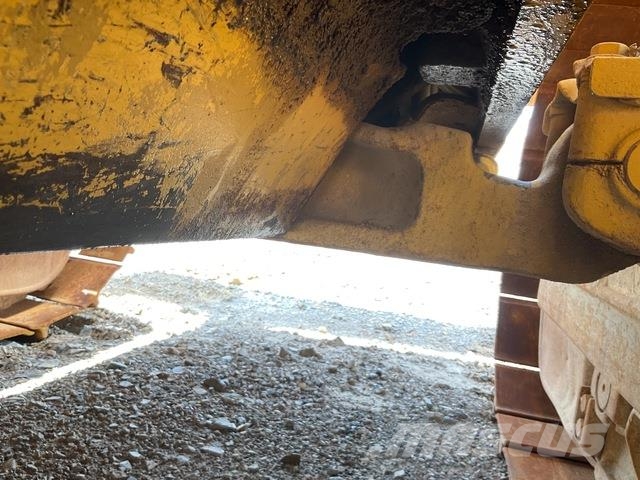 Komatsu D85EX-15 履帶推土機
