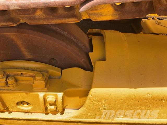 Komatsu D85EX-15 履帶推土機
