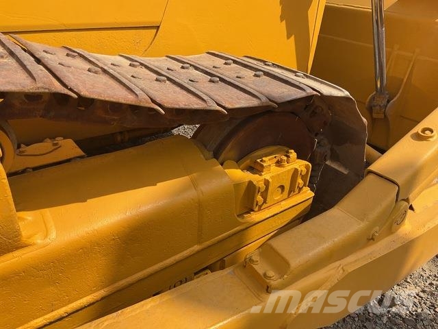 Komatsu D85EX-15 Vikšriniai buldozeriai
