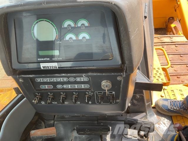 Komatsu D85EX-15 Vikšriniai buldozeriai