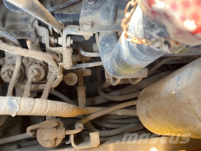 Komatsu D85EX-15 Vikšriniai buldozeriai