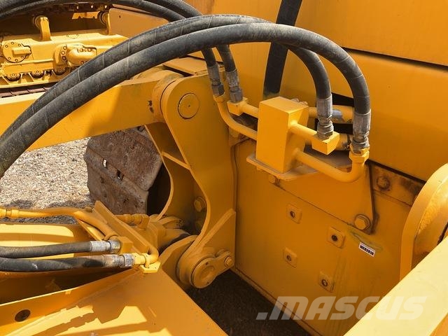 Komatsu D85EX-15 Vikšriniai buldozeriai