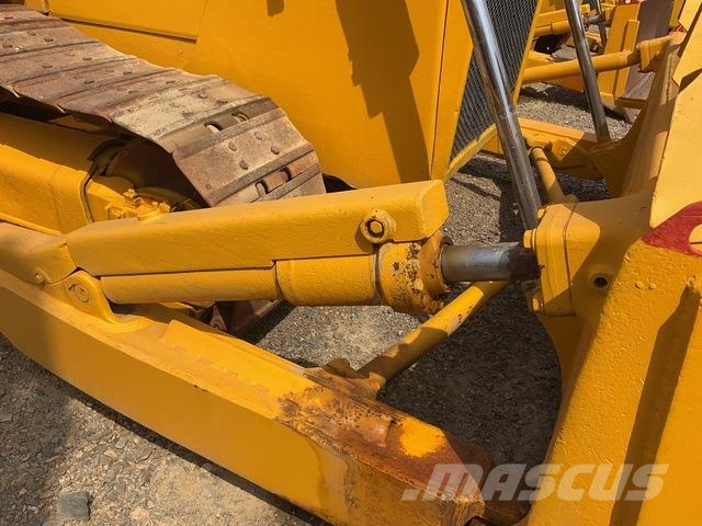 Komatsu D85EX-15 Vikšriniai buldozeriai