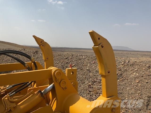 Komatsu D85EX-15 Vikšriniai buldozeriai
