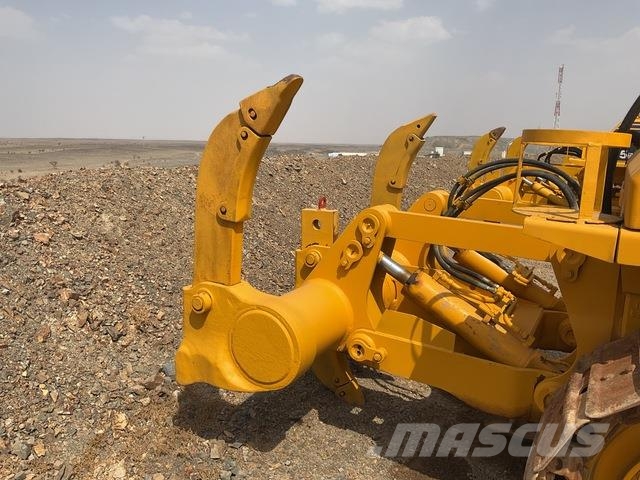 Komatsu D85EX-15 Vikšriniai buldozeriai