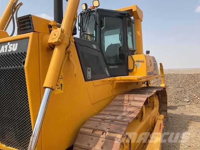 Komatsu D85EX-15 Vikšriniai buldozeriai