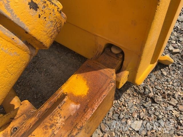 Komatsu D85EX-15 Vikšriniai buldozeriai
