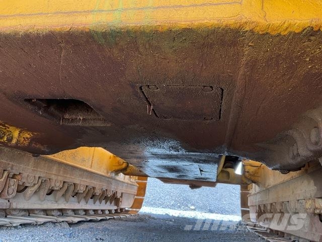 Komatsu D85EX-15 Vikšriniai buldozeriai