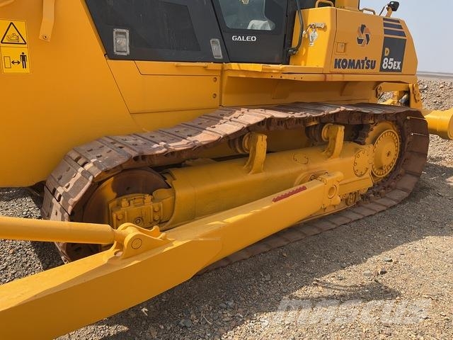 Komatsu D85EX-15 Vikšriniai buldozeriai