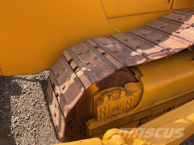 Komatsu D85EX-15 Vikšriniai buldozeriai