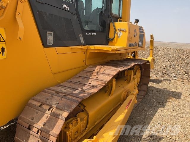 Komatsu D85EX-15 Vikšriniai buldozeriai