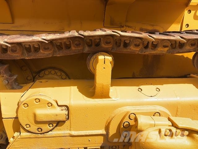 Komatsu D85EX-15 Vikšriniai buldozeriai
