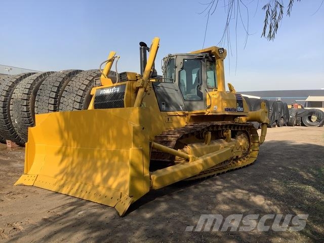 Komatsu D85EX-15E0 Bulldozer