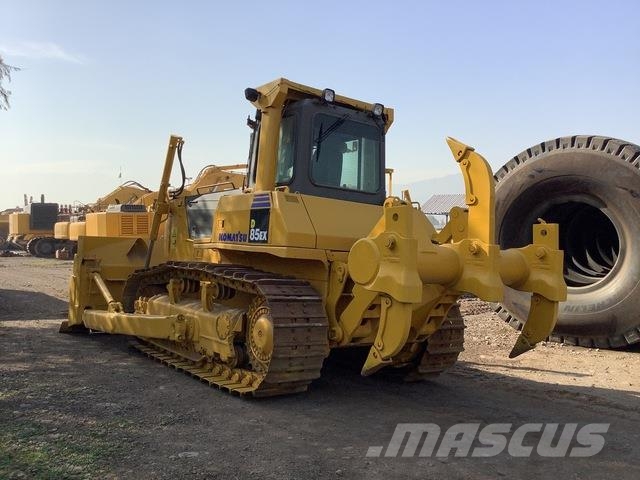 Komatsu D85EX-15E0 Bulldozer