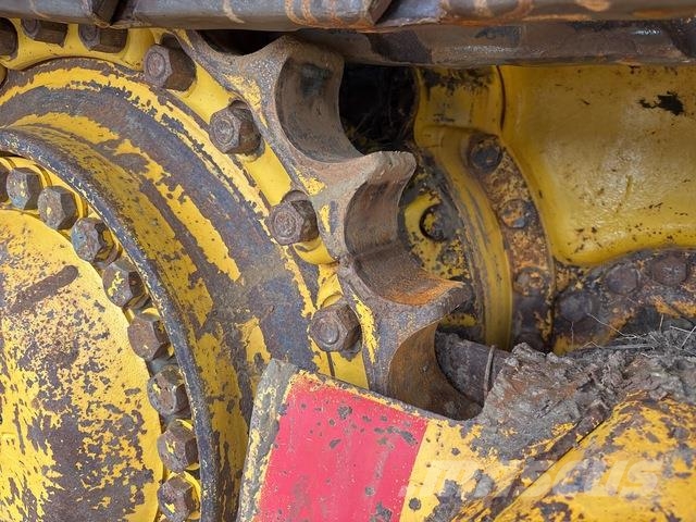 Komatsu D85PX-18 履带式推土机