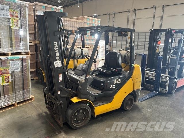 Komatsu FG32SHT-16 Gaffeltrucker - Annet
