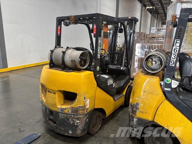 Komatsu FG32SHT-16 其他叉车