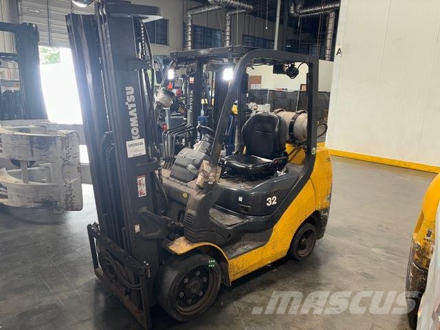 Komatsu FG32SHT-16 Autres Chariots élévateurs