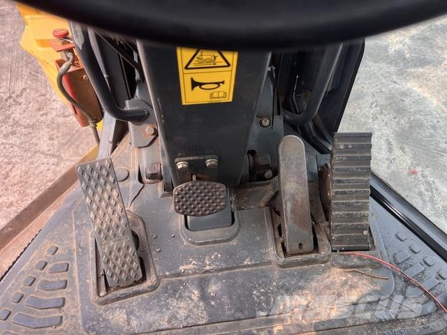 Komatsu GD705-5 Tiehöylät