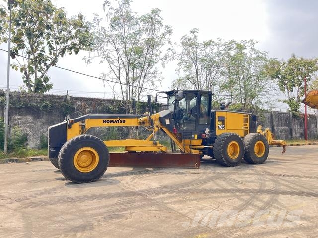 Komatsu GD705-5 Grejdery
