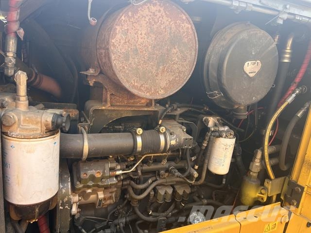 Komatsu GD705-5 Grejdery