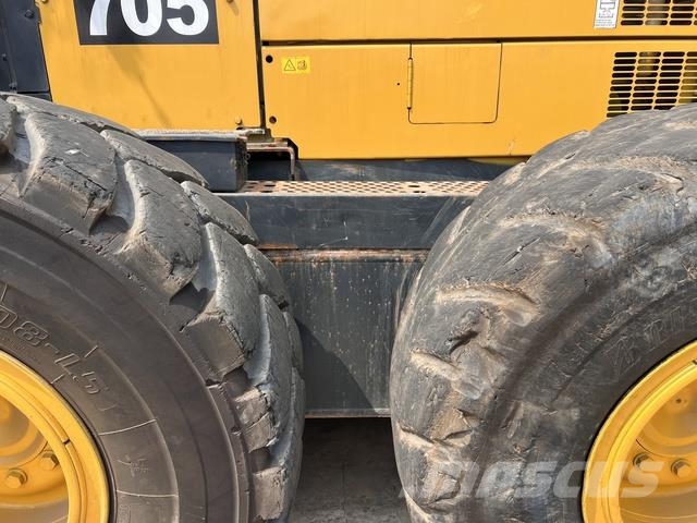 Komatsu GD705-5 Grejdery