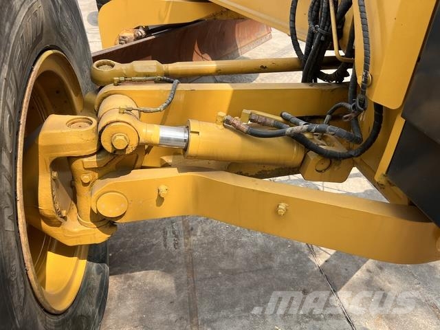 Komatsu GD705-5 Grejdery