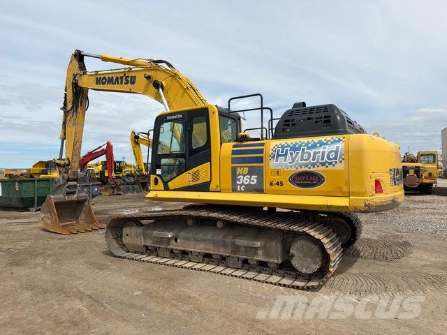 Komatsu HB365LC-3 حفارات زحافة
