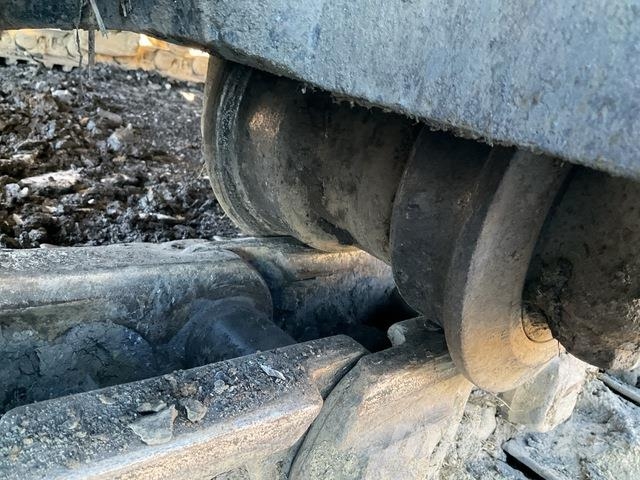 Komatsu HB365LC-3E0 Kāpurķēžu ekskavatori