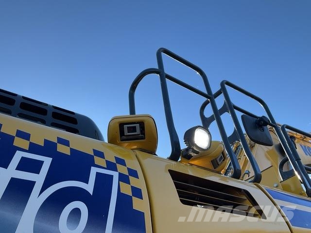 Komatsu HB365LC-3E0 Kāpurķēžu ekskavatori