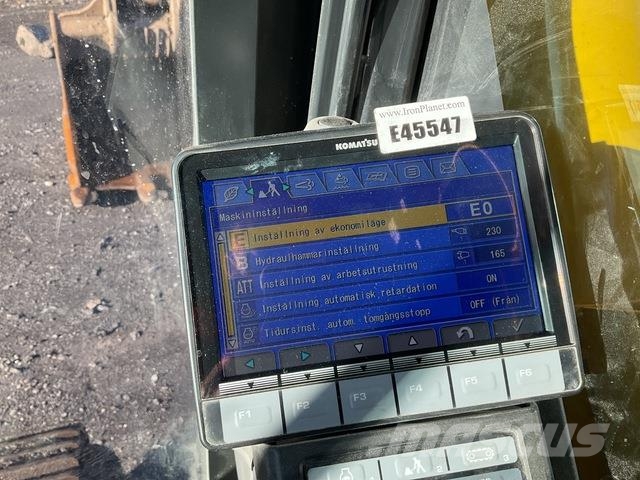 Komatsu HB365LC-3E0 Kāpurķēžu ekskavatori