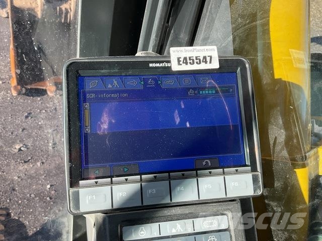 Komatsu HB365LC-3E0 Kāpurķēžu ekskavatori