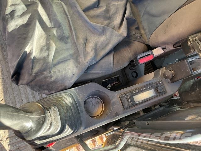 Komatsu HB365LC-3E0 Kāpurķēžu ekskavatori