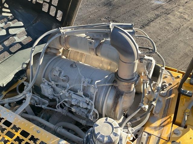 Komatsu HB365LC-3E0 Kāpurķēžu ekskavatori