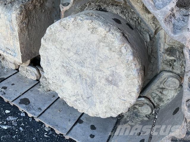 Komatsu HB365LC-3E0 Kāpurķēžu ekskavatori