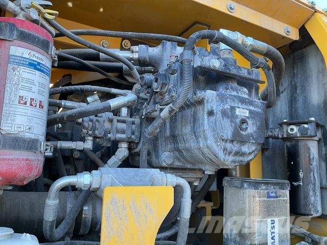 Komatsu HB365LC-3E0 Kāpurķēžu ekskavatori