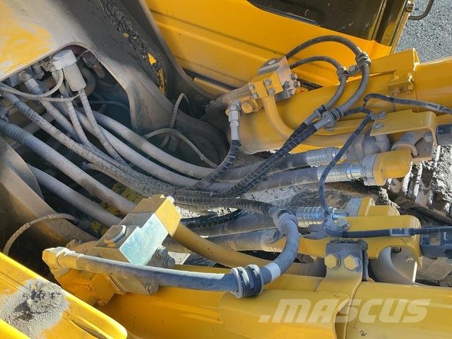 Komatsu HB365LC-3E0 Kāpurķēžu ekskavatori