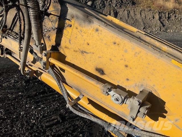Komatsu HB365LC-3E0 Kāpurķēžu ekskavatori