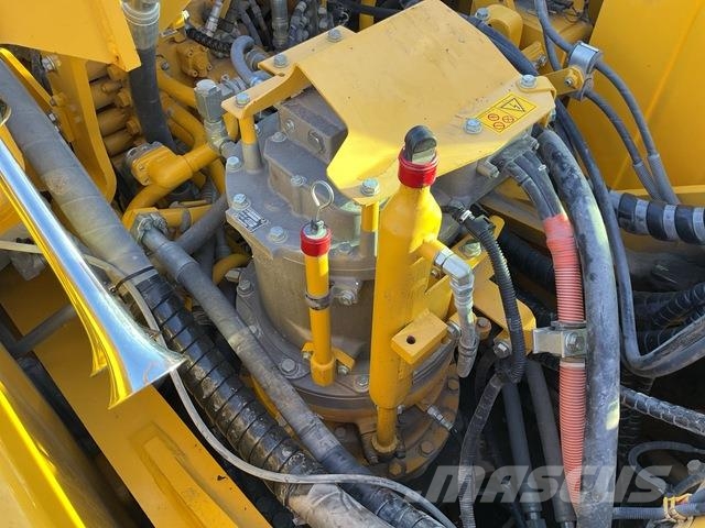 Komatsu HB365LC-3E0 Kāpurķēžu ekskavatori
