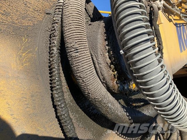 Komatsu HB365LC-3E0 Kāpurķēžu ekskavatori