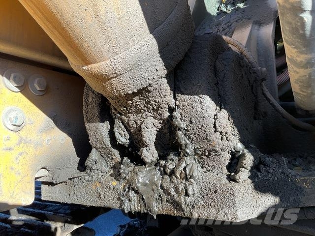 Komatsu HB365LC-3E0 Kāpurķēžu ekskavatori