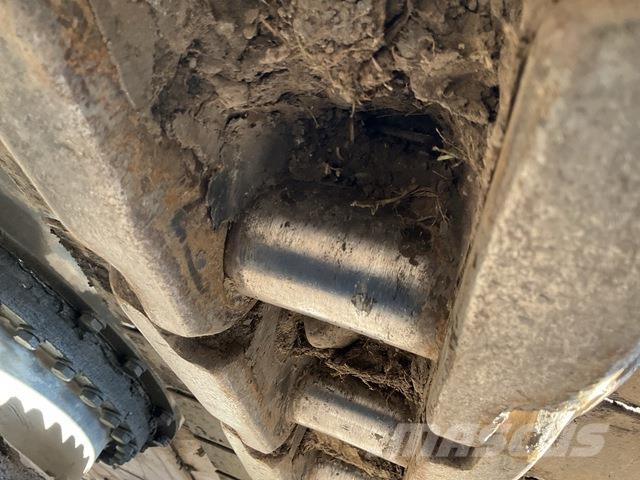Komatsu HB365LC-3E0 Kāpurķēžu ekskavatori